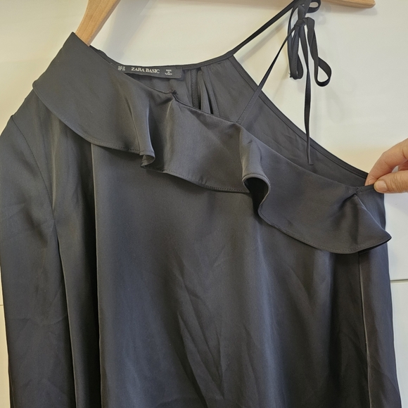 Zara One Shoulder Blouse Black Satin Ruffle Top Long Sleeve Flowy Sexy - Picture 4 of 7